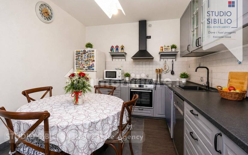Villa bifamiliare, ottimo stato, 210 m², San Giorgio Bigarello — foto 42 di 60
