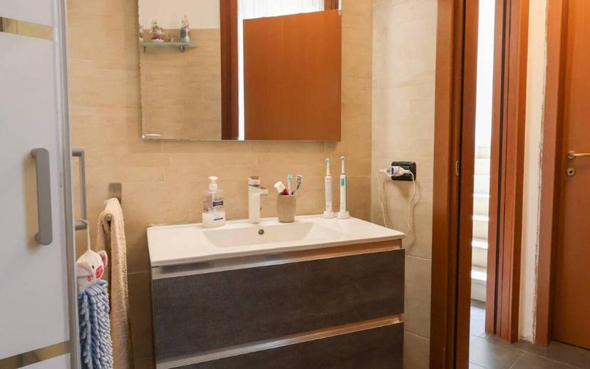 Villa bifamiliare, ottimo stato, 210 m², San Giorgio Bigarello — foto 27 di 60