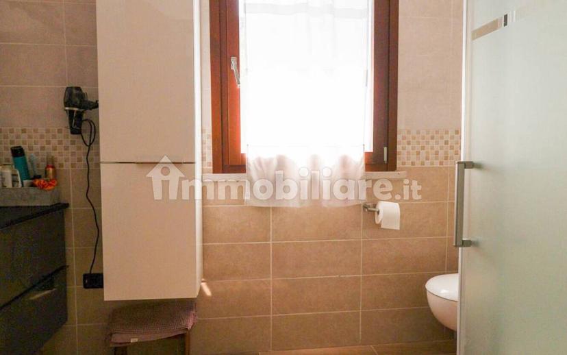 Villa bifamiliare, ottimo stato, 210 m², San Giorgio Bigarello — foto 55 di 60