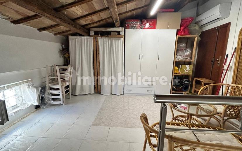 Trilocale ottimo stato, secondo piano, Centro, Falconara Marittima — foto 3 di 21