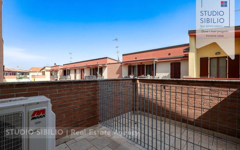 Villa bifamiliare, ottimo stato, 210 m², San Giorgio Bigarello — foto 30 di 60