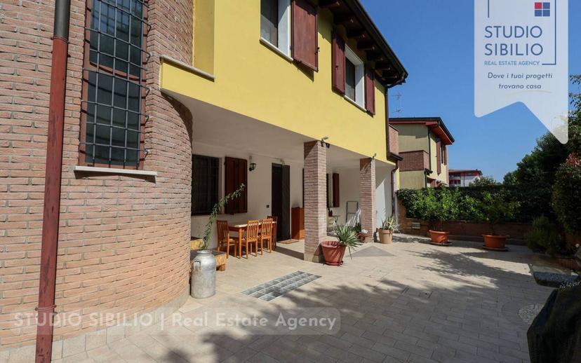 Villa bifamiliare, ottimo stato, 210 m², San Giorgio Bigarello — foto 25 di 60