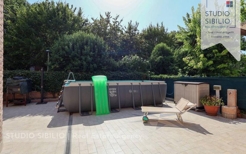 Villa bifamiliare, ottimo stato, 210 m², San Giorgio Bigarello — foto 50 di 60
