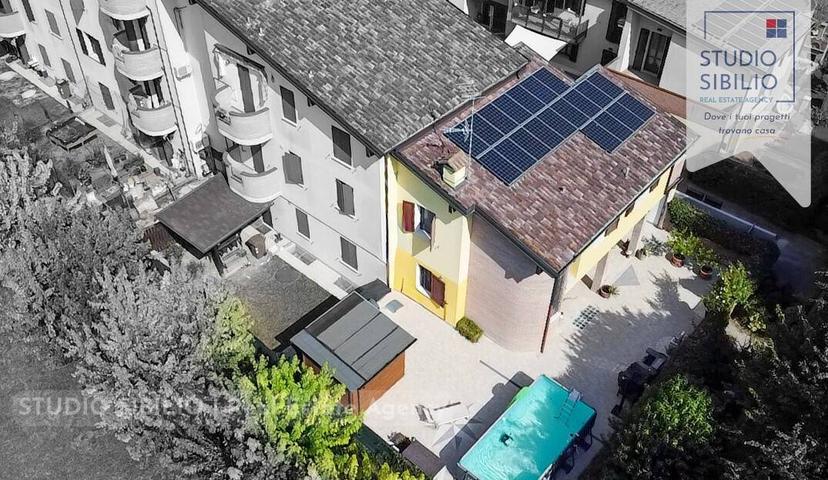 Villa bifamiliare, ottimo stato, 210 m², San Giorgio Bigarello — foto 54 di 60