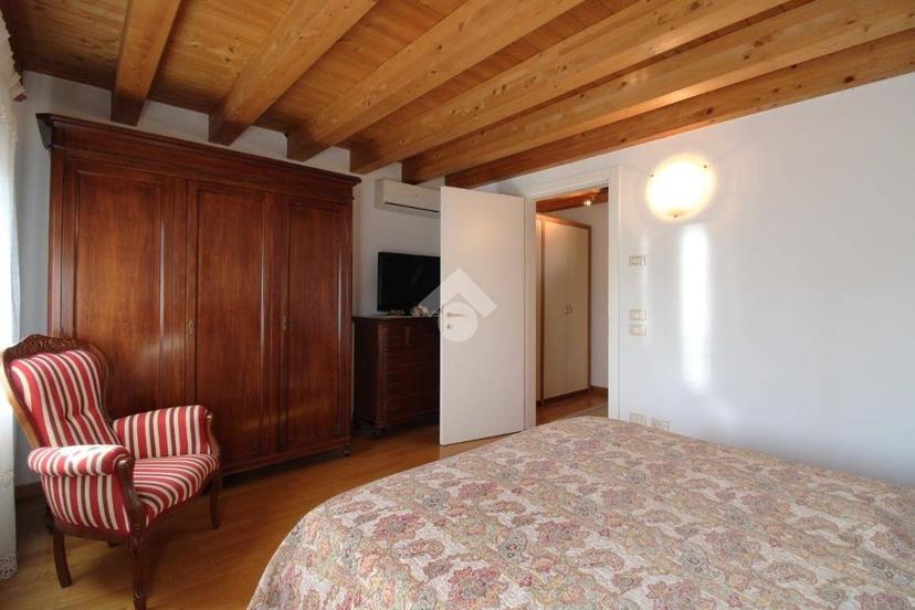 Terratetto plurifamiliare via Buonconsiglio 32, Montecchio Maggiore Alte Ceccato, Montecchio Maggiore — foto 4 di 32