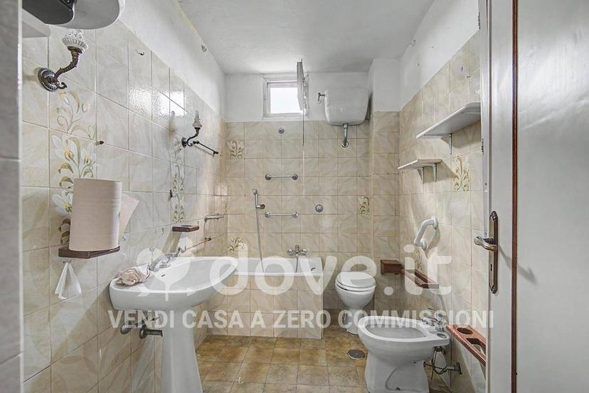 Appartamento via Isonzo 29, Chiesanuova, Prato — foto 28 di 34