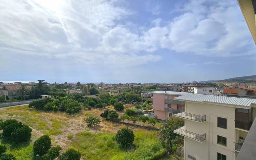Trilocale viale Cassiodoro 9, Marina Di Davoli, Davoli — foto 3 di 10