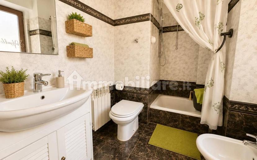 Bilocale piazza Edmondo Puecher 8, San Giacomo, Trieste — foto 22 di 22