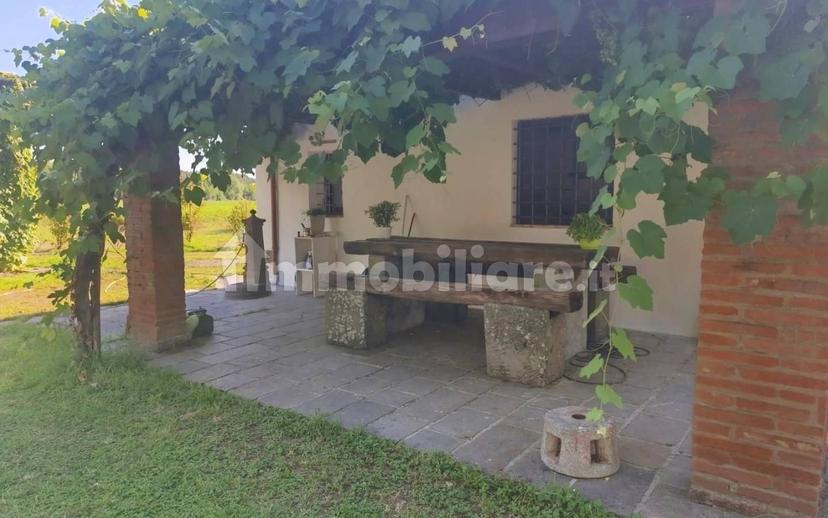 Bilocale ottimo stato, piano terra, Centro, Calcinaia — foto 2 di 13