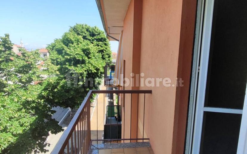 Quadrilocale via Saluggia 7, Centro, Livorno Ferraris — foto 14 di 16