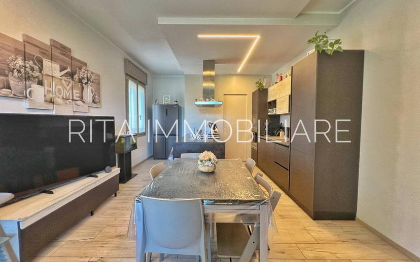 Appartamento via della Costituzione, Centro, Castelvetro di Modena — foto 13 di 33