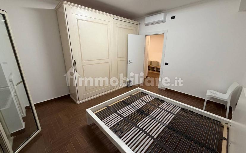 Stanza singola via Giovanni Amendola 113, Bari — foto 5 di 13