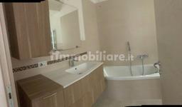 Quadrilocale nuovo, quinto piano, Oneglia, Imperia