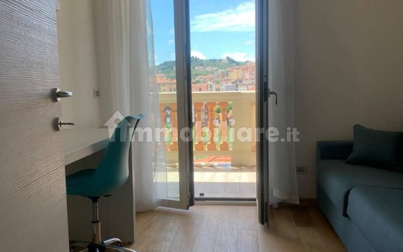Quadrilocale nuovo, quinto piano, Oneglia, Imperia — foto 21 di 60