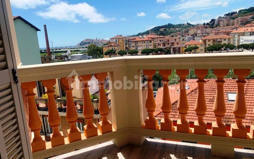 Quadrilocale nuovo, quinto piano, Oneglia, Imperia — foto 40 di 60
