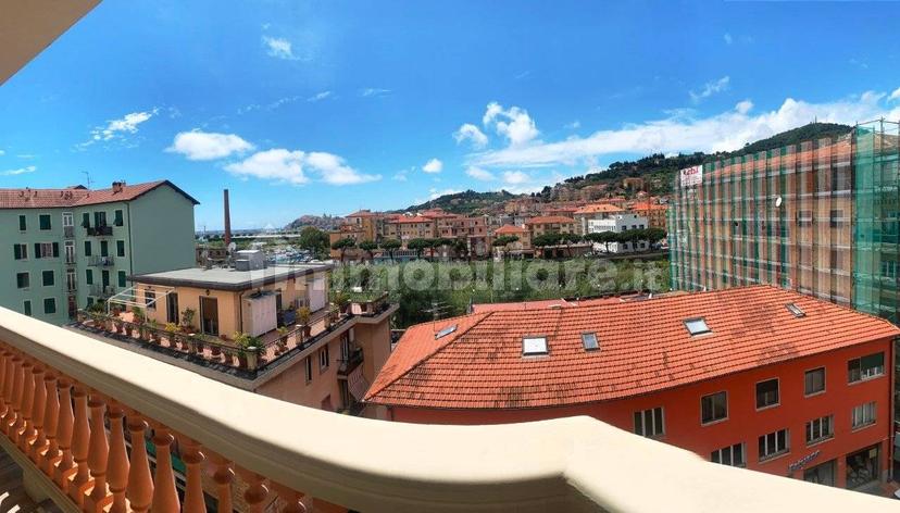 Quadrilocale nuovo, quinto piano, Oneglia, Imperia — foto 9 di 60