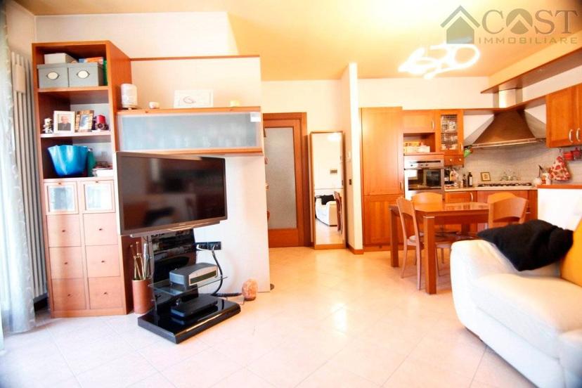 Trilocale via Saviabona 51, Centro, Monticello Conte Otto — foto 8 di 23