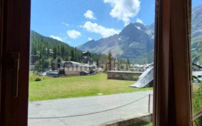 Trilocale frazione Breuil-Cervinia 20, Valtournenche — foto 11 di 19