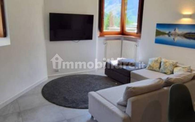 Trilocale frazione Breuil-Cervinia 20, Valtournenche