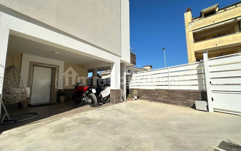 Villa bifamiliare via della Repubblica 54, Parete — foto 54 di 56