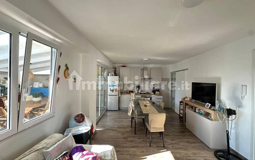 Villa bifamiliare via della Repubblica 54, Parete — foto 22 di 56