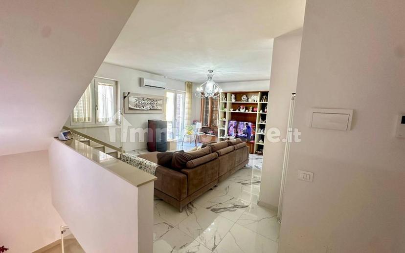Villa bifamiliare via della Repubblica 54, Parete — foto 25 di 56