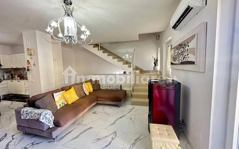Villa bifamiliare via della Repubblica 54, Parete — foto 31 di 56