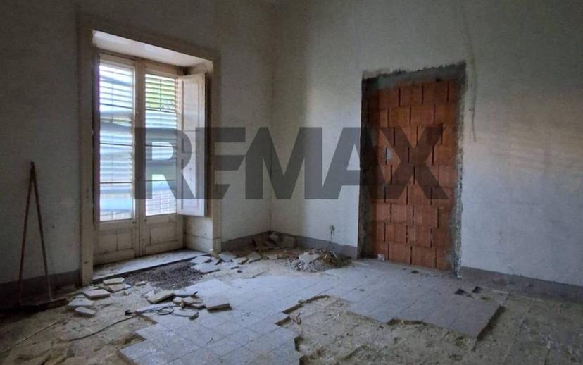 Terratetto unifamiliare piazza Cavour 2, Favara — foto 2 di 37