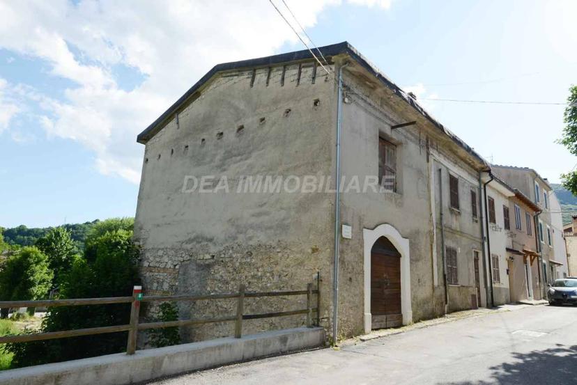 Terratetto unifamiliare via Giovanni Milanetti, Rovere, Rocca di Mezzo — foto 6 di 17