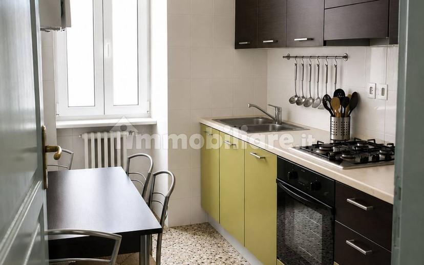 Trilocale via Cesare Battisti 21, Centro, Potenza — foto 2 di 15