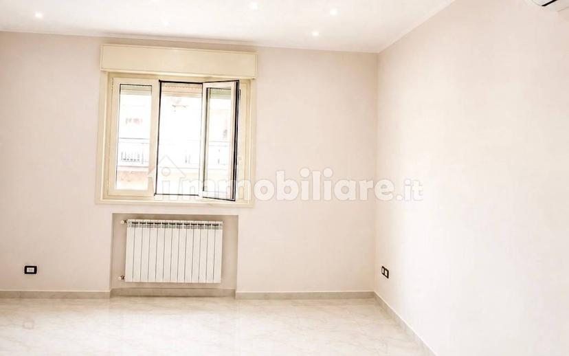 Appartamento via Massimo d'Azeglio, Centro, Giarre — foto 6 di 14