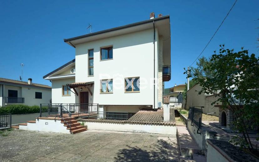 Villa unifamiliare via del Salice, 7, Paganica - Tempera, L'Aquila — foto 22 di 42
