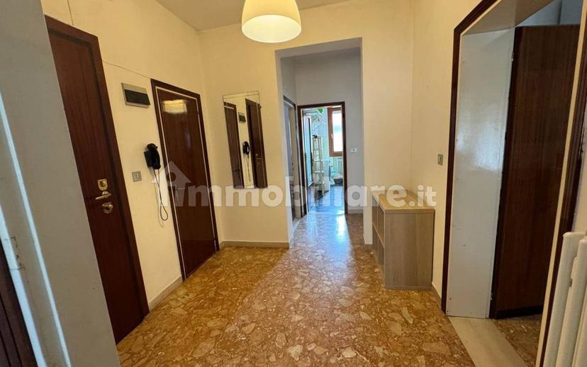 Quadrilocale ottimo stato, quarto piano, Mestre, Venezia — foto 2 di 12