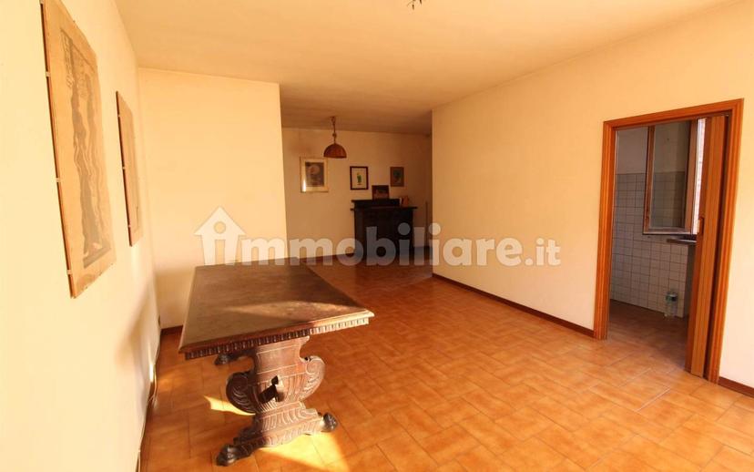 Appartamento buono stato, primo piano, Centro, Monteroni d'Arbia — foto 4 di 33