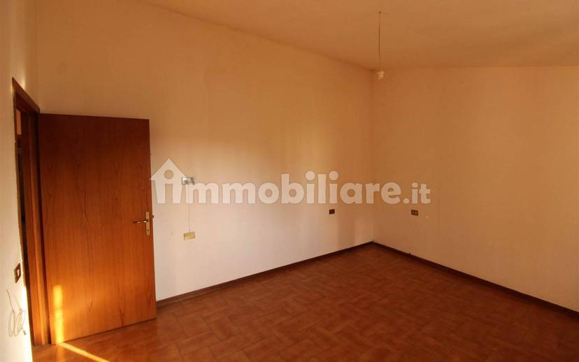 Appartamento buono stato, primo piano, Centro, Monteroni d'Arbia — foto 18 di 33