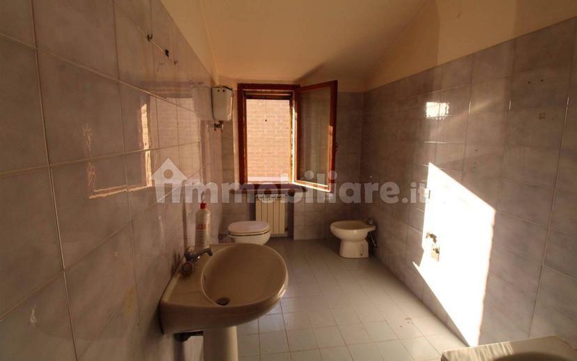 Appartamento buono stato, primo piano, Centro, Monteroni d'Arbia — foto 16 di 33