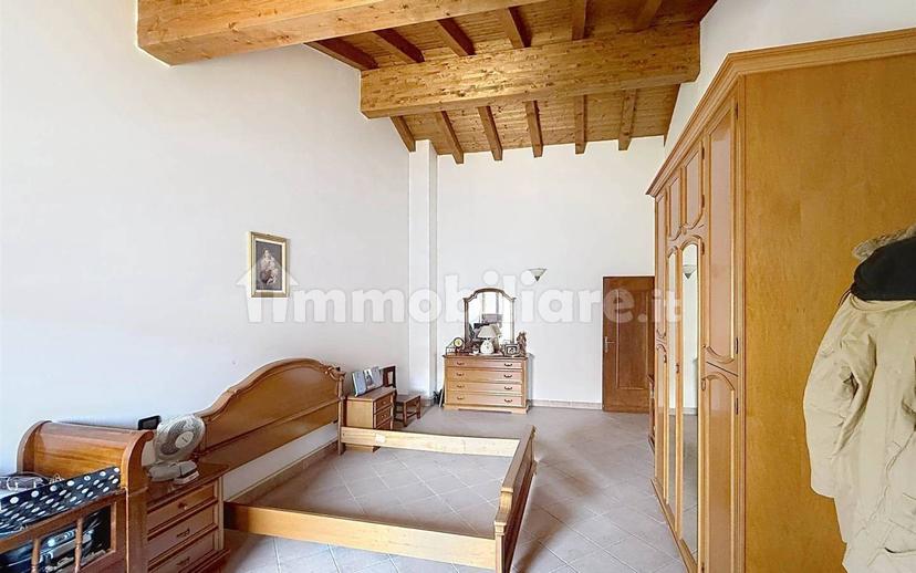 Terratetto unifamiliare 360 m², ottimo stato, San Martino dall'Argine — foto 35 di 43