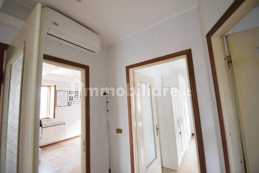 Trilocale buono stato, primo piano, Zona 2000, Piacenza — foto 12 di 17