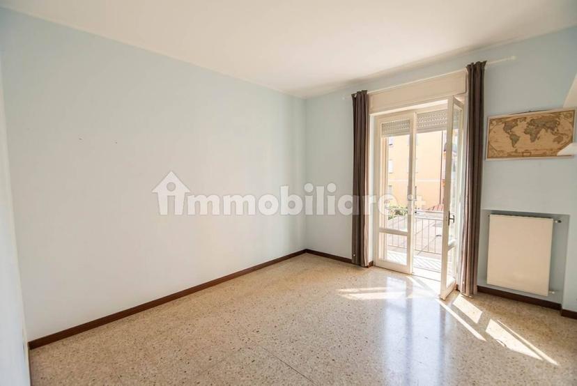 Trilocale buono stato, primo piano, Zona 2000, Piacenza — foto 9 di 17