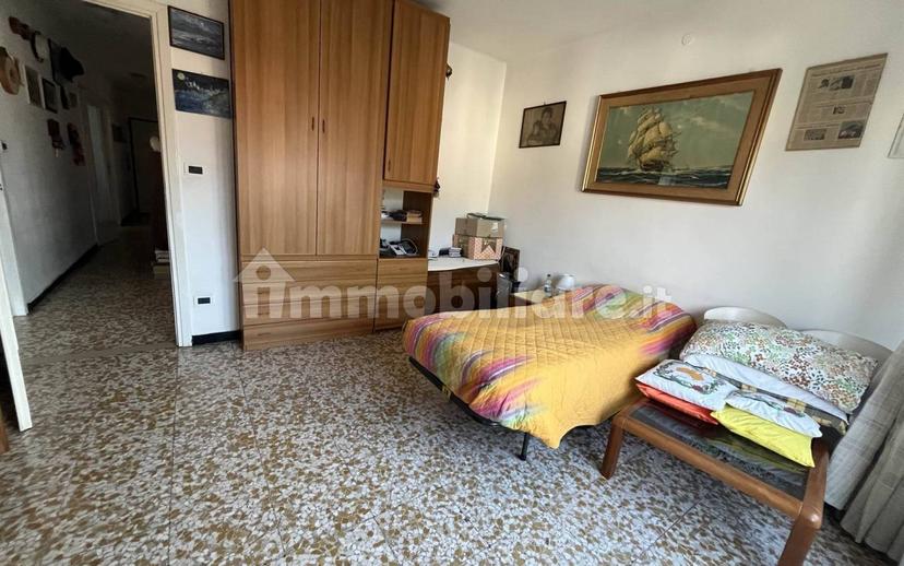 Quadrilocale buono stato, quarto piano, Centro, Camporosso