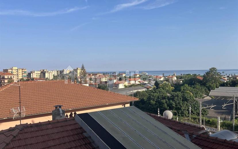 Quadrilocale buono stato, quarto piano, Centro, Camporosso — foto 3 di 16