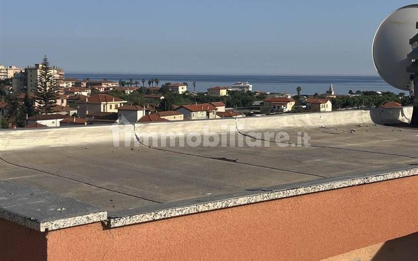 Quadrilocale buono stato, quarto piano, Centro, Camporosso — foto 13 di 16