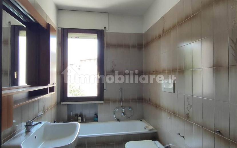 Quadrilocale buono stato, secondo piano, Ponte Crencano, Verona — foto 33 di 34