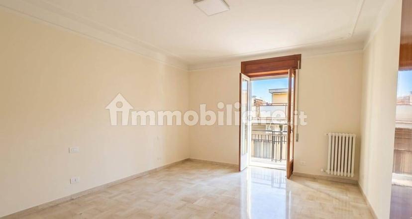 Appartamento buono stato, primo piano, Altamura — foto 4 di 8