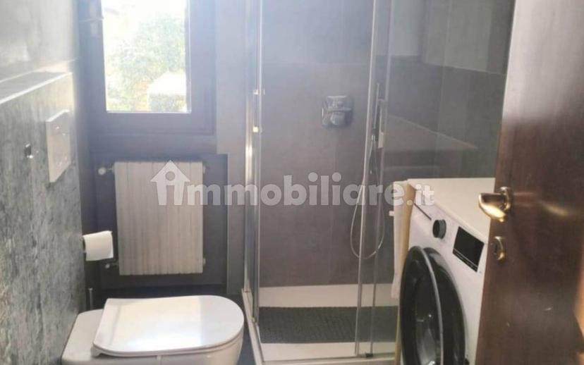 Stanza in affitto in appartamento Centro, Gardone Riviera — foto 8 di 15