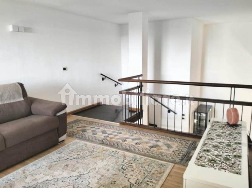 Stanza in affitto in appartamento Centro, Gardone Riviera — foto 11 di 15