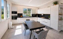 Villa unifamiliare, ottimo stato, 206 m², Soldano