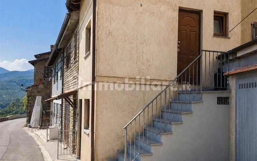 Trilocale ottimo stato, piano terra, Centro, Apricale — foto 12 di 15