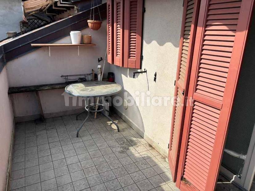 Mansarda piazza Santi Cosma e Damiano 3, Centro, Gazzada Schianno — foto 15 di 16