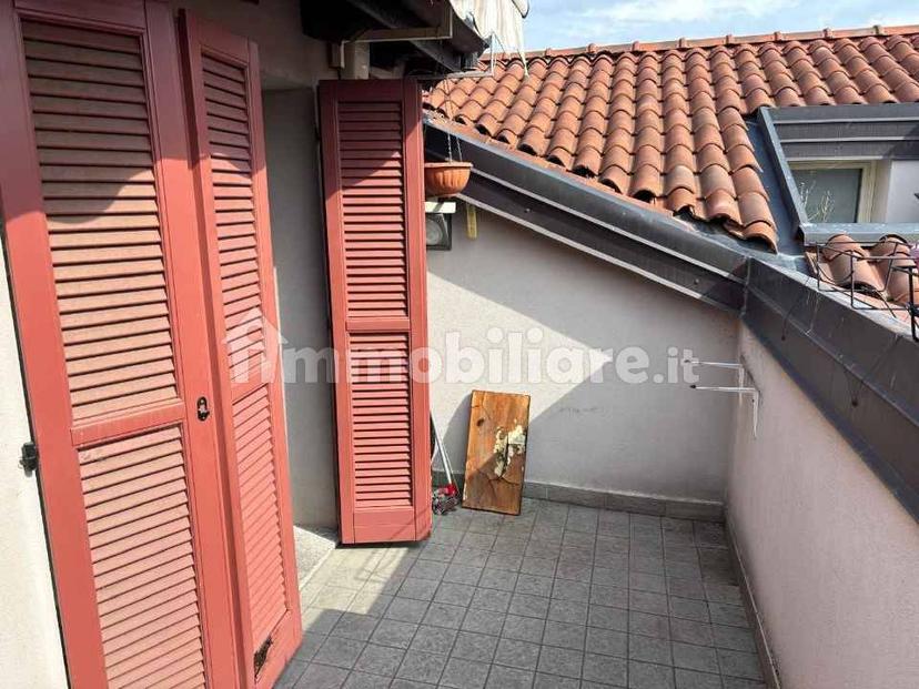 Mansarda piazza Santi Cosma e Damiano 3, Centro, Gazzada Schianno — foto 12 di 16